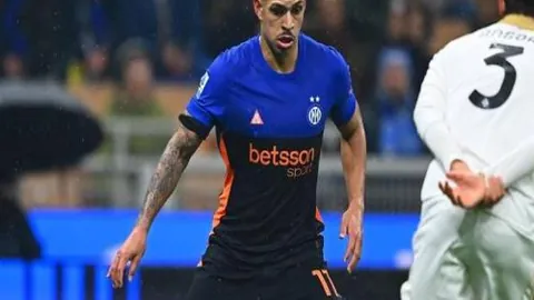 希勒直言：曼联部分球员场表现平庸，缺乏拼搏精神